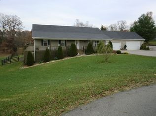 1805 Northview Ct, La Grange, KY 40031