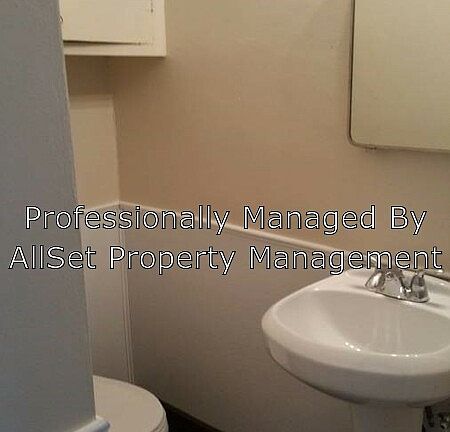 4th image of 8610 W Melvina St #F