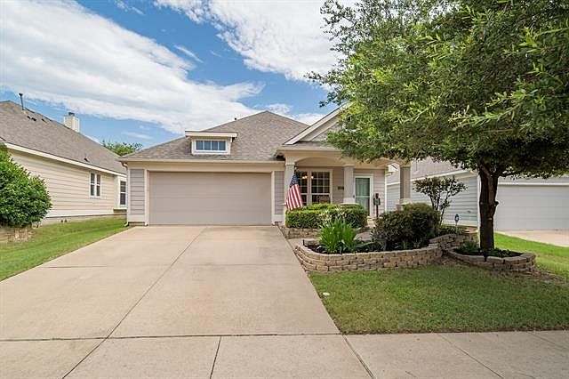 1st image of 5037 Holliday Dr