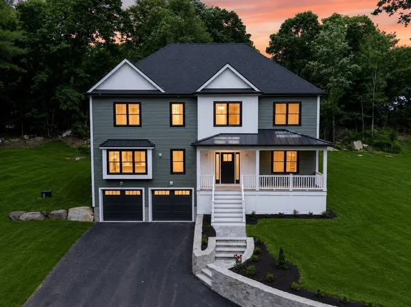 30 Mendon St, Upton, MA 01568