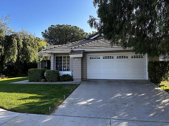 3rd image of 3649 Birdsong Ave