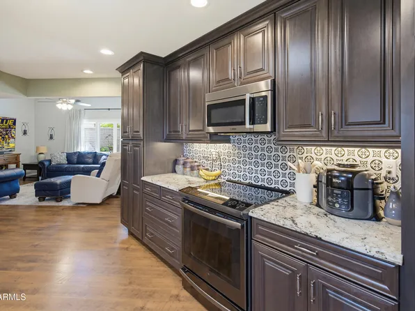 10305 W HUTTON Drive, Sun City, AZ 85351