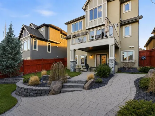 52 W Aspen Summit Dr SW, Calgary, AB T3H 0E8