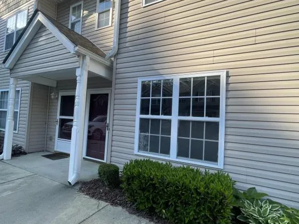 93 Creekside Dr, Brevard, NC 28712