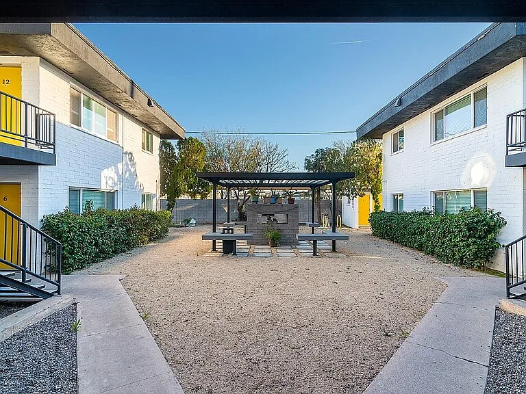605 W Pierson St #14 — Photo 12
