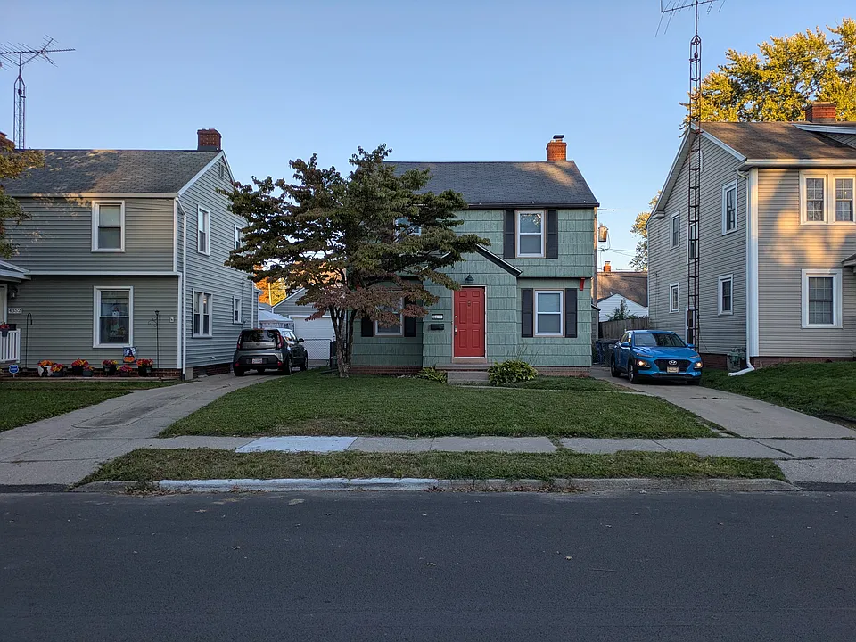 4348 Lyman Rd