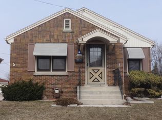 2802 Superior Ave, Sheboygan, WI 53081