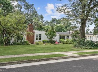 323 Palmer St, Riverside, NJ 08075