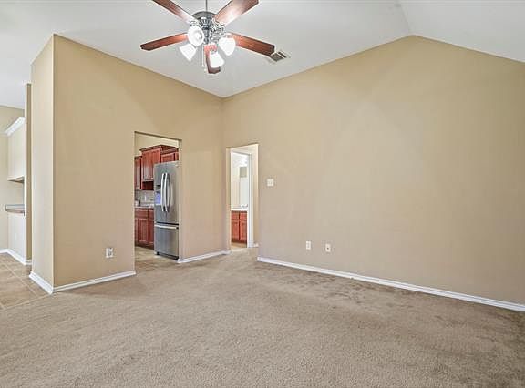 2nd image of 607 Jordan Ln