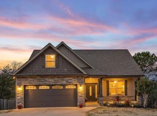 102 S Hamlet Ct, Moore, SC 29369