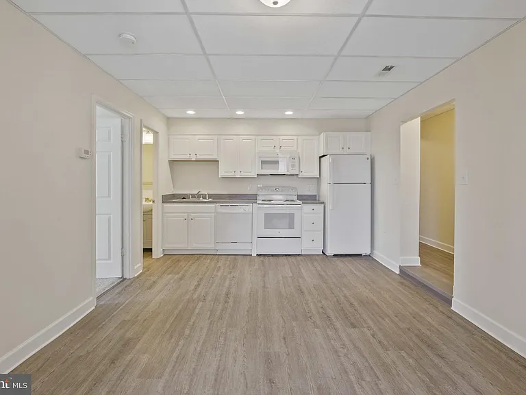 28 Liberty St #208 — Photo 11