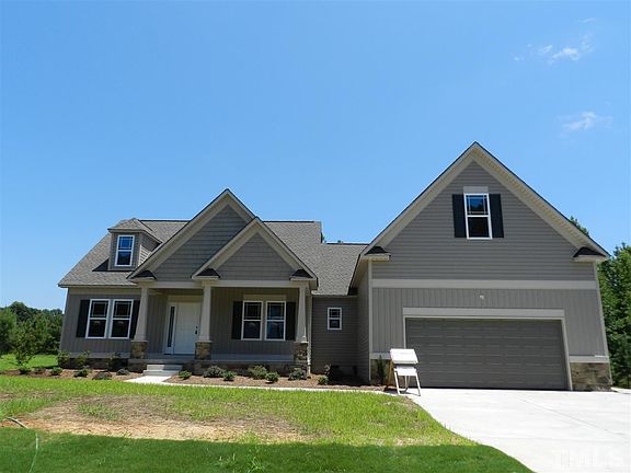 2nd image of 111 Candlenut Ln