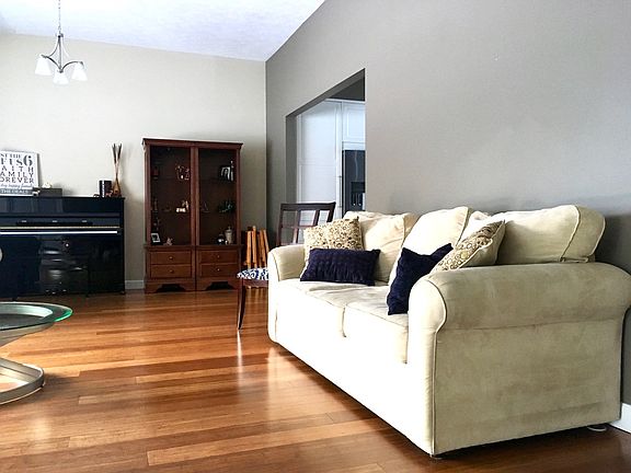 4th image of 17100 Partridge Dr