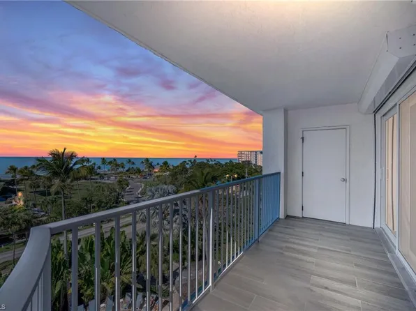 1300 Gulf Shore BLVD N #709, NAPLES, FL 34102