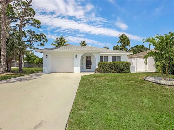 579 103rd Ave N, Naples, FL 34108