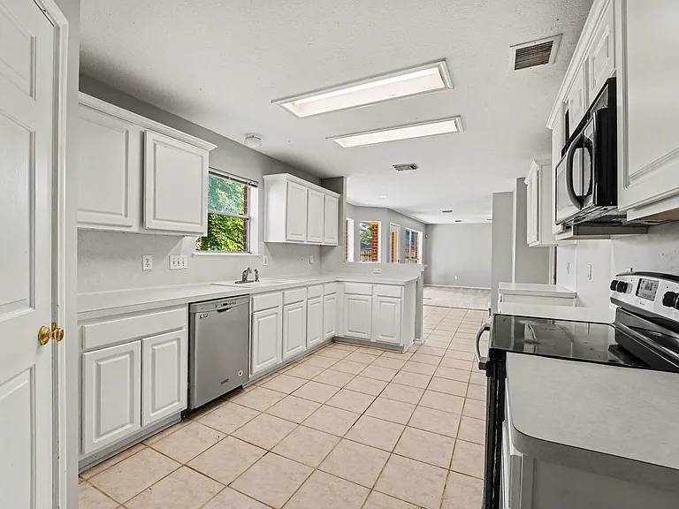 5402 Timbers Quail Dr — Photo 9
