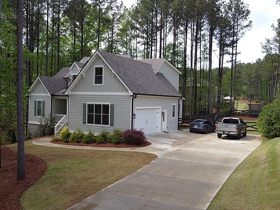 3rd image of 120 Springs Creek Dr