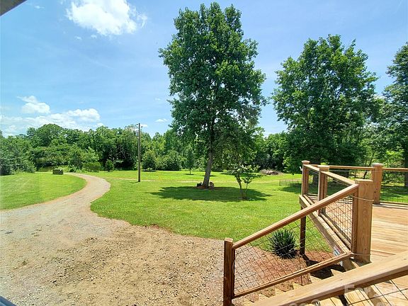 4th image of 221 John C Logan Rd