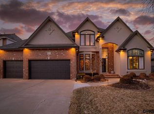 17826 Harney St, Omaha, NE 68118