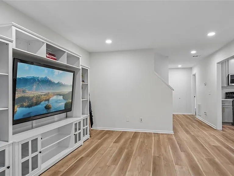 897 Patterns Dr SW — Photo 7
