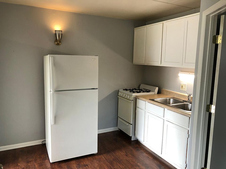 1st image of 2685 East Ave APT 2