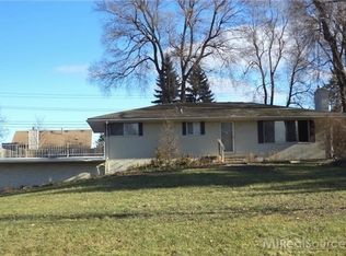 2129 Hamlin Ct, Rochester Hills, MI 48307