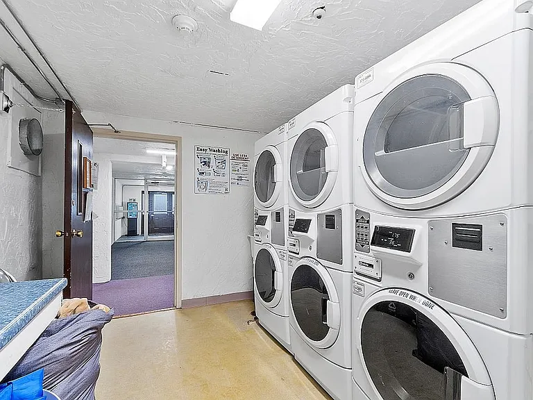 3 Pembroke Dr #5 — Photo 16