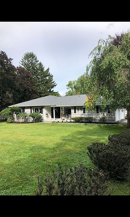 1st image of 340 Westlake Dr