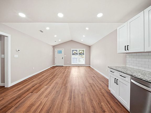 3rd image of 42 Peniel Rd