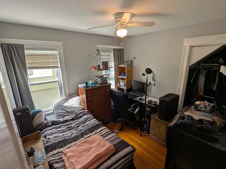 376 Fellsway W — Photo 16
