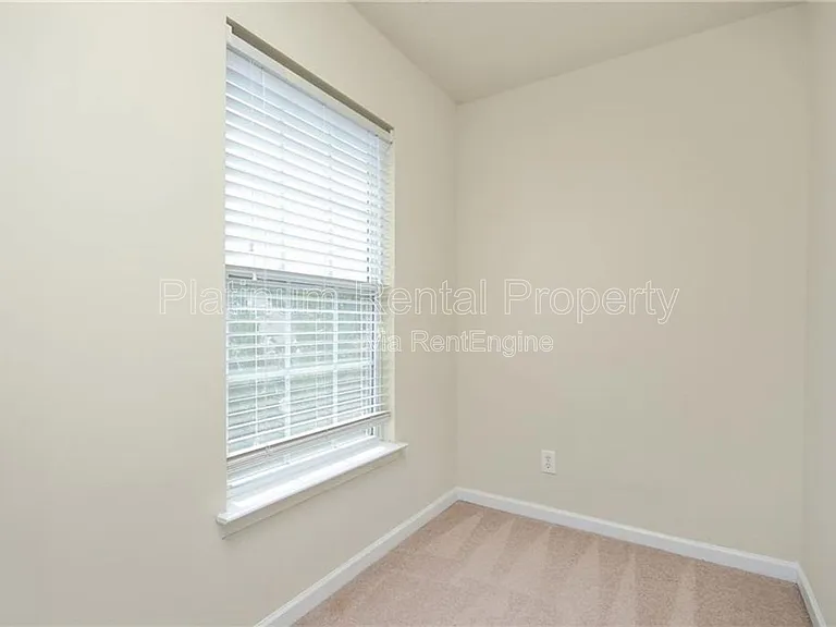 2886 Ridgeview Dr SW — Photo 13