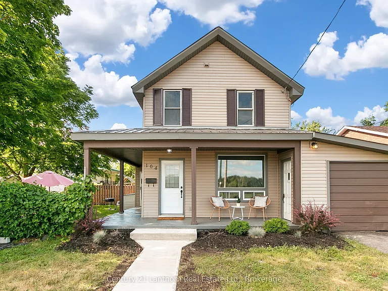 104 Creswell Dr — Photo 1