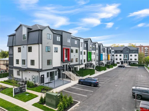 15 Ridge Avenue #204, Spring Valley, NY 10977