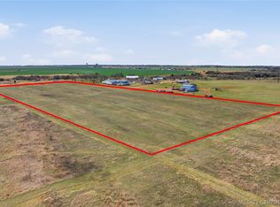 118 E Skeleton Rd, Waukomis, OK 73773
