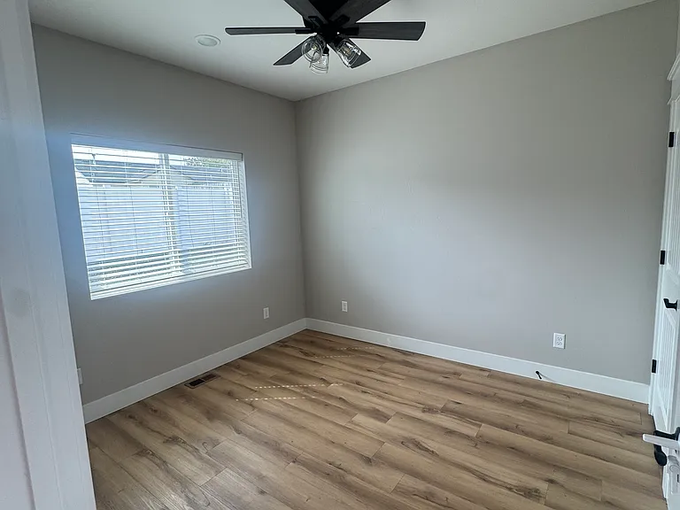 214 Sandi Rd — Photo 11
