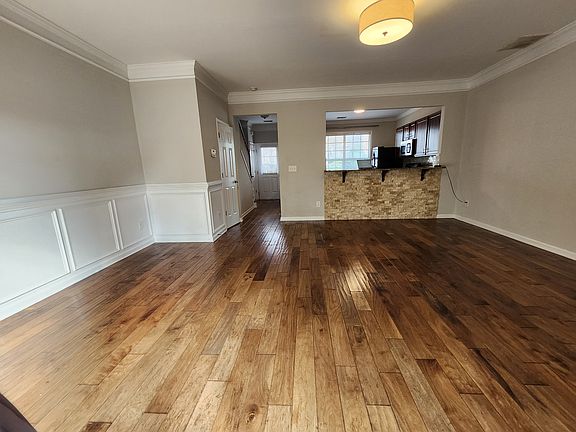 5th image of 1030 Prestwyck Ct