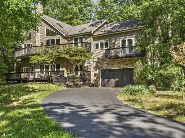 804 E Wilson Ave, Beverly Shores, IN 46301