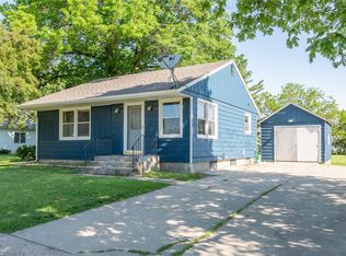 704 E Euclid Ave, Indianola, IA 50125