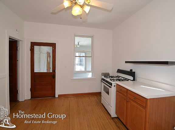 4th image of 2212 W Wilson Ave #2F