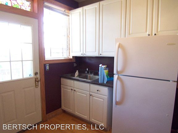 5th image of 4344 N Winchester Ave APT 2E