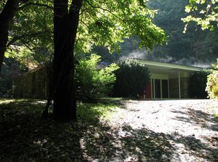 1585 Country Club Dr, Canton, NC 28716