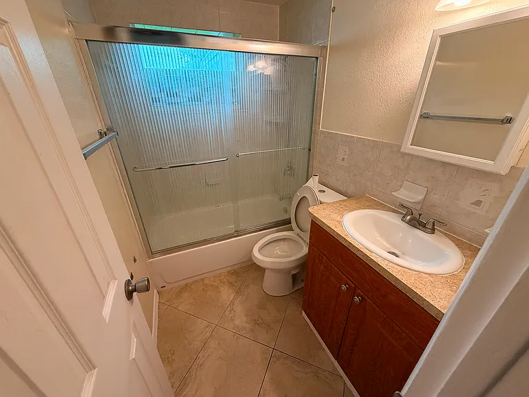 4720 Salem Dr — Photo 10