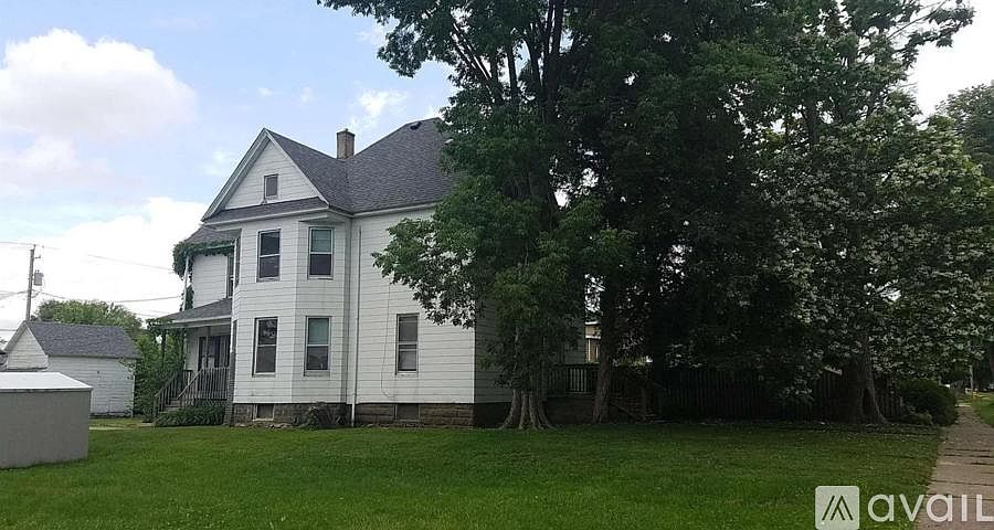 1st image of 4307 8th Ave #2