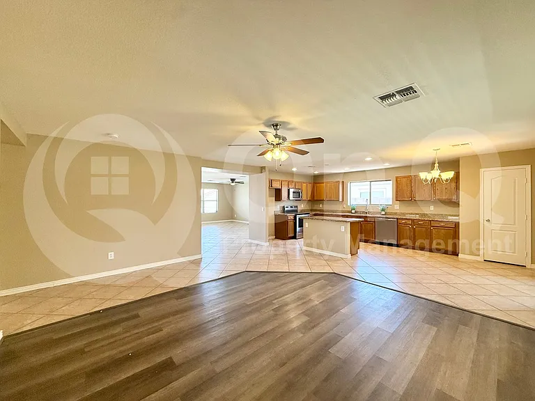 3553 E Trigger Way — Photo 9