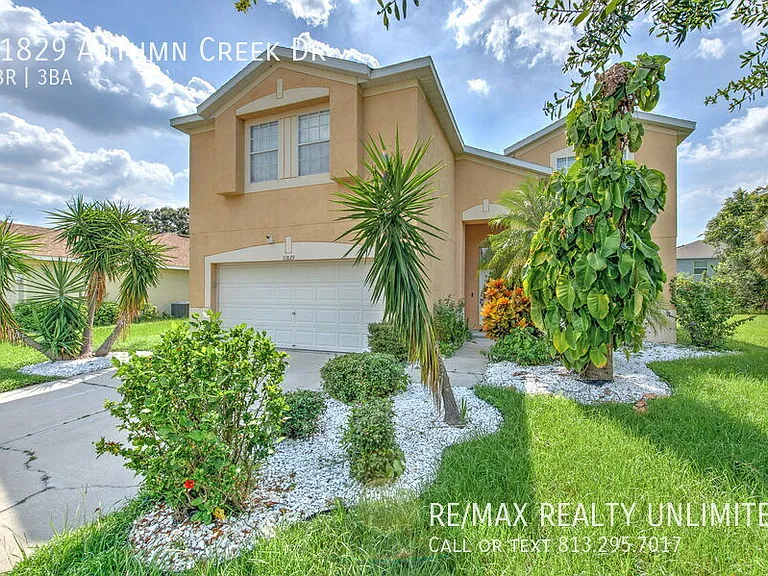 11829 Autumn Creek Dr — Photo 2