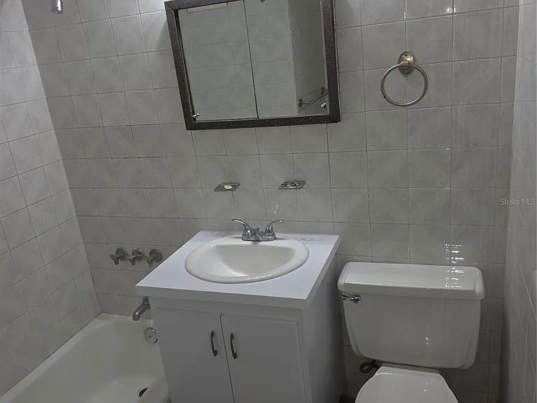 424 Calle Ensenada #307 — Photo 7
