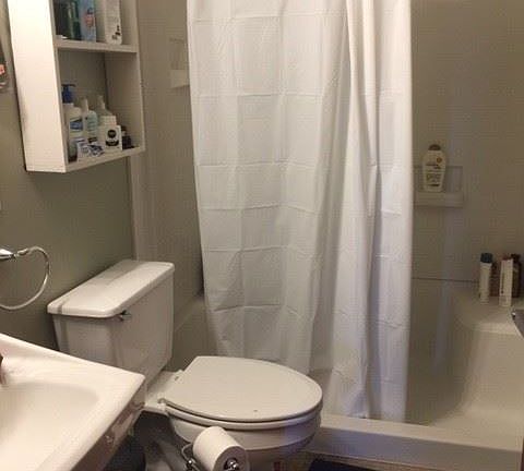 5th image of 107 Bacon Ave