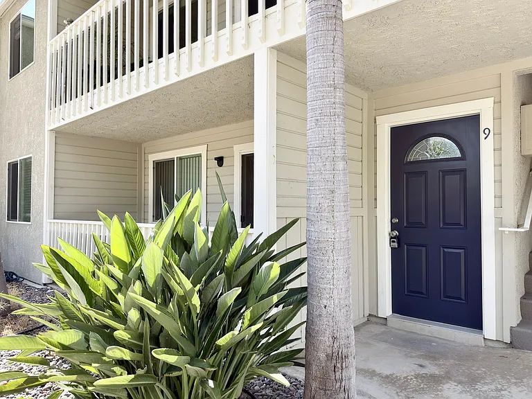 Coastal Community in Encinitas — Photo 2