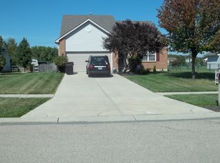 8686 Windsong Ct, Franklin, OH 45005
