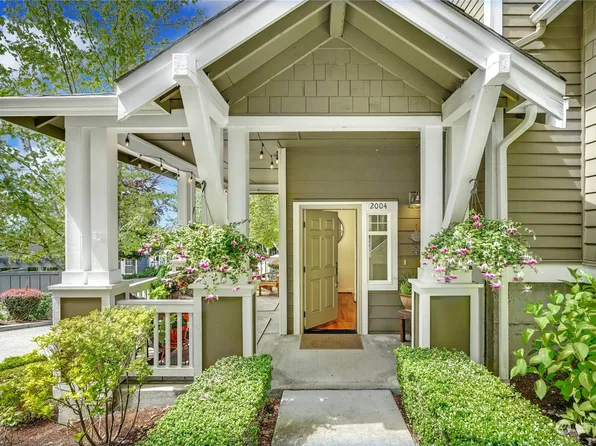2004 17th Avenue NE, Issaquah, WA 98029
